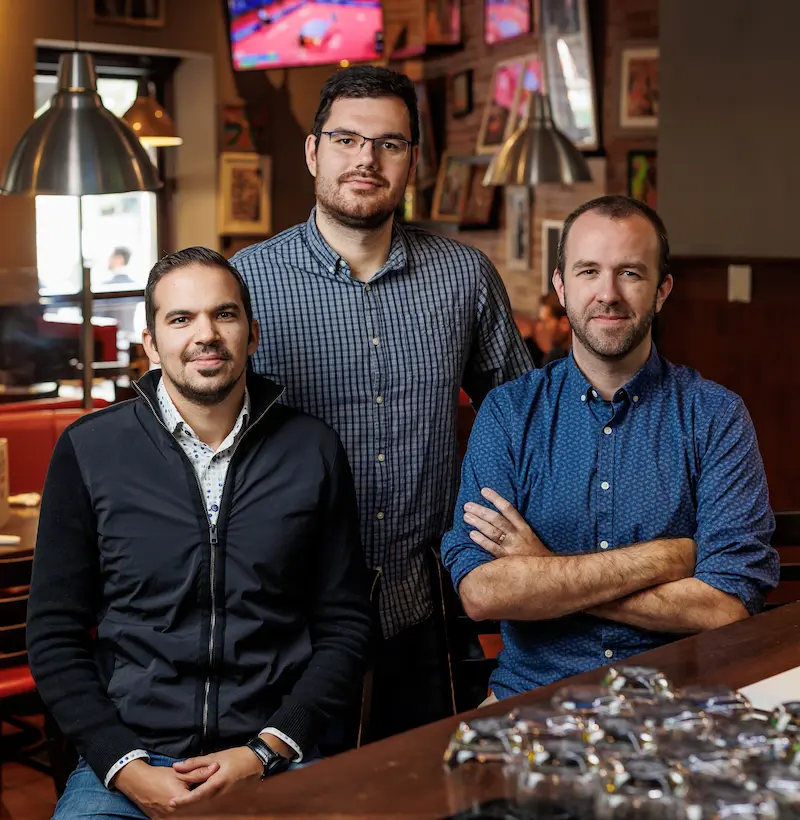 Lies das Spiel Autoren